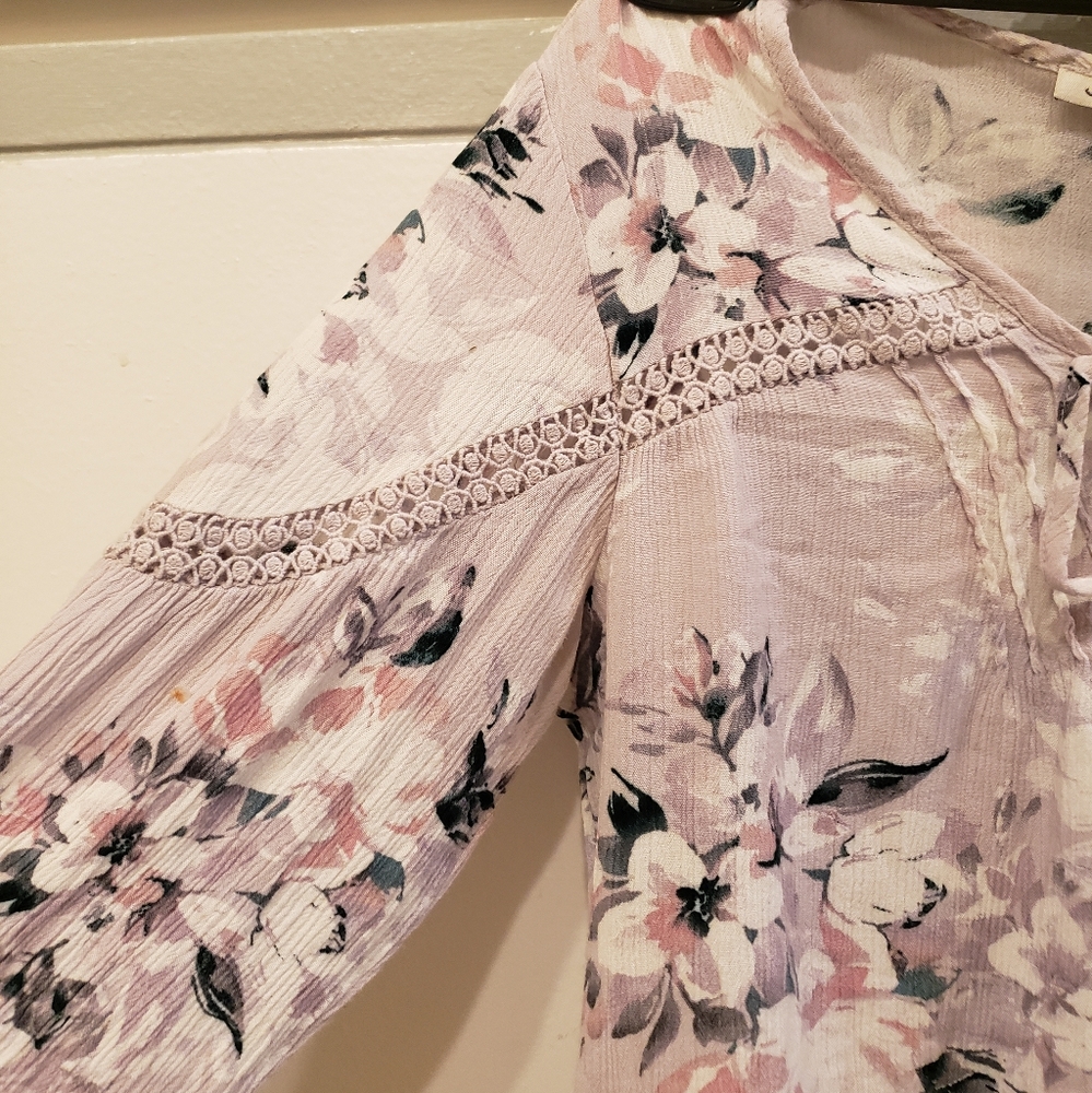 American rag light purple floral shirt, S